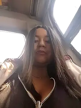 Cristal  04 online show from March 26, 2026, 2:55 pm