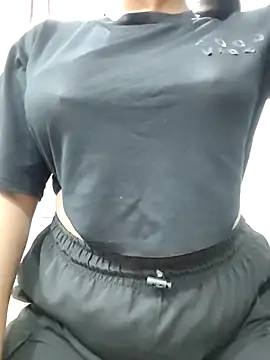 MohiniHott online show from November 9, 2025, 4:44 am