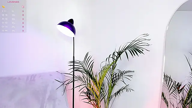 meow moon  online show from January 24, 2025, 8:13 am