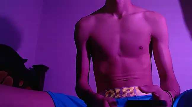 isaaclatino online show from December 16, 2024, 9:24 am