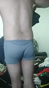 pikalindaxx online show from April 26, 2026, 9:01 pm