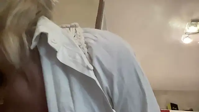 casalinga88 online show from October 10, 2025, 6:12 am