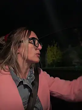 casalinga88 online show from October 27, 2025, 7:18 pm