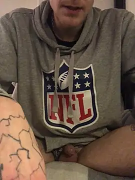 Simboxxx040 online show from January 10, 2025, 4:44 am