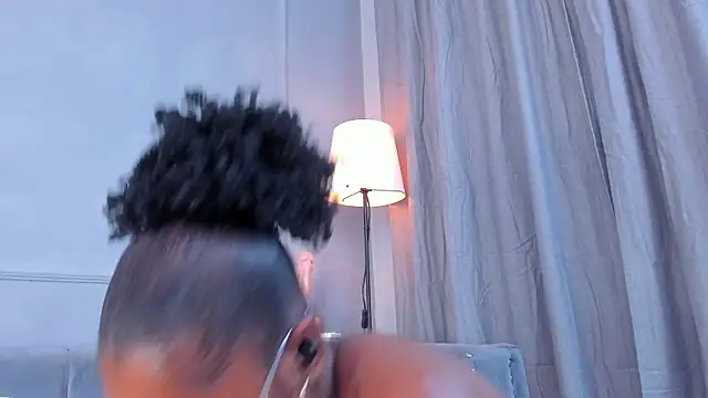 Amykord online show from February 5, 2025, 5:42 pm