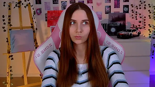 AliceCharmy online show from February 12, 2025, 4:44 pm