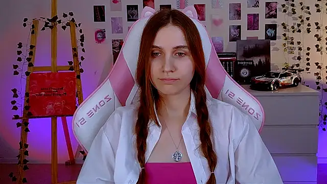 AliceCharmy online show from March 21, 2025, 4:51 pm