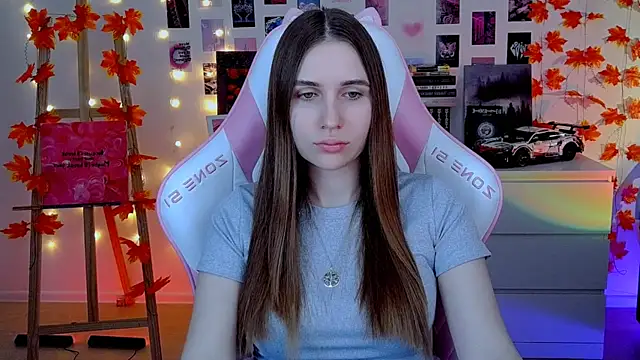 AliceCharmy online show from November 3, 2025, 6:14 am