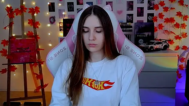 AliceCharmy online show from November 7, 2025, 7:41 am