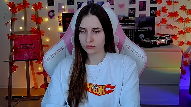 AliceCharmy online show from November 20, 2025, 6:46 am