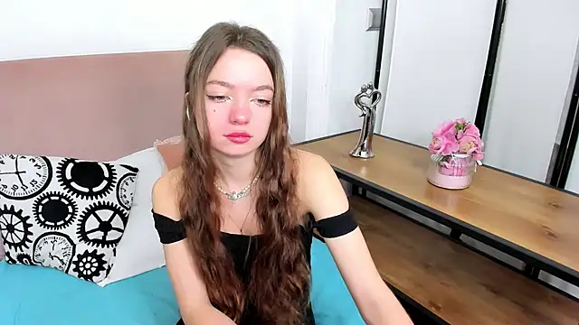 GraceLips online show from January 29, 2025, 11:20 am