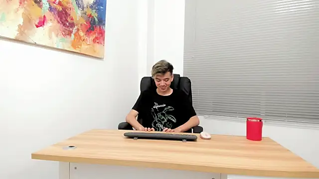 bunny maxi online show from February 7, 2025, 12:28 pm