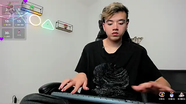 bunny maxi online show from February 10, 2025, 4:14 pm