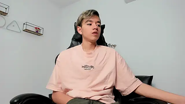 bunny maxi online show from March 10, 2025, 12:37 pm