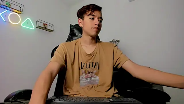 bunny maxi online show from November 24, 2025, 12:27 pm