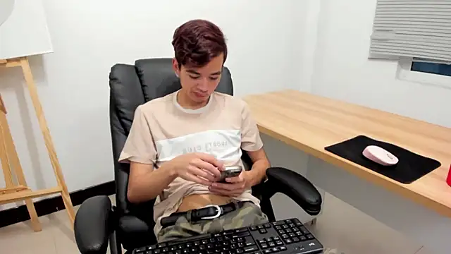 bunny maxi online show from November 27, 2025, 12:29 pm