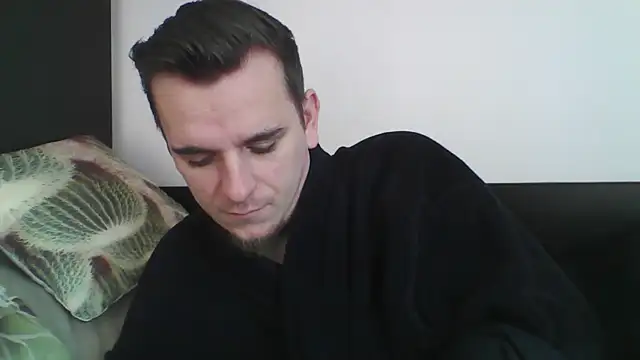 Huge cock22cm online show from February 23, 2025, 7:33 am