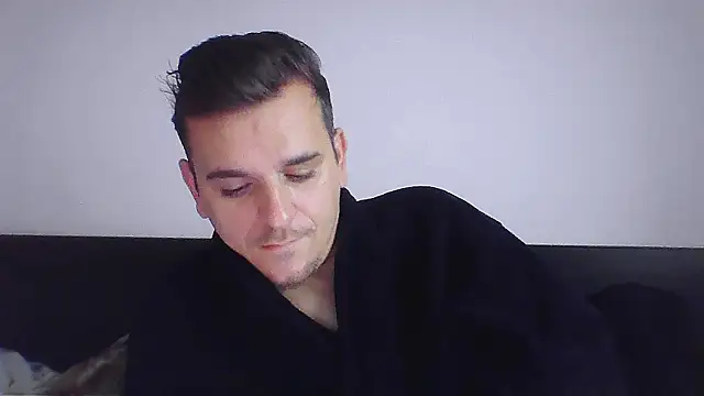 Huge cock22cm online show from November 11, 2025, 9:09 am