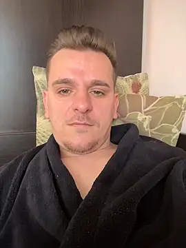 Huge cock22cm online show from March 26, 2026, 8:53 am