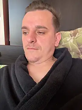 Huge cock22cm online show from April 6, 2026, 9:21 am