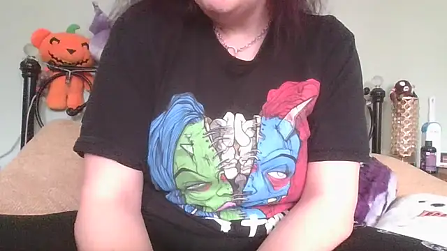 MissKisu online show from February 7, 2026, 11:47 am