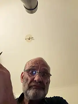 Snapshot of ShyDave81 chatting on July 8, 2026, 3:00 am ShyDave81 online show from July 8, 2026, 3:00 am