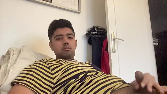 PRANDABOI27 online show from January 16, 2025, 4:07 pm