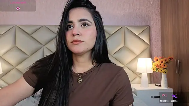 Snapshot of Brenda_Garcia chatting on September 8, 2025, 7:46 pm Brenda Garcia online show from September 8, 2025, 7:46 pm