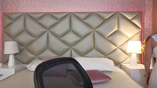 Snapshot of Brenda_Garcia chatting on September 11, 2025, 7:58 pm Brenda Garcia online show from September 11, 2025, 7:58 pm