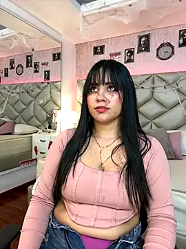 Snapshot of Brenda_Garcia chatting on October 17, 2025, 8:11 pm Brenda Garcia online show from October 17, 2025, 8:11 pm