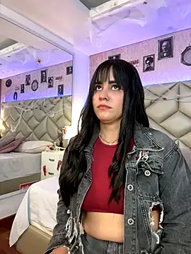 Snapshot of Brenda_Garcia chatting on October 20, 2025, 9:26 pm Brenda Garcia online show from October 20, 2025, 9:26 pm