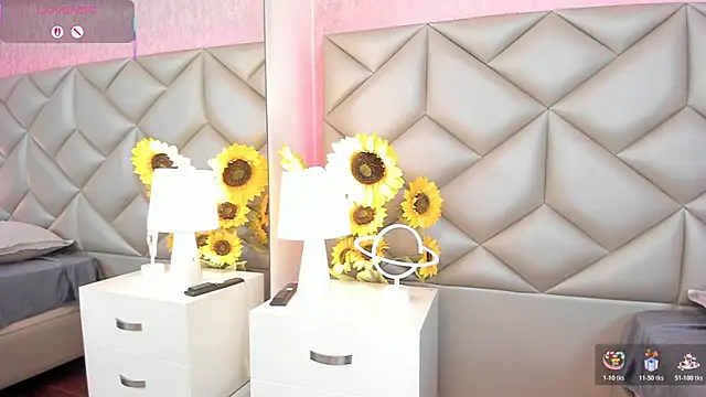 Snapshot of Brenda_Garcia chatting on December 1, 2025, 8:36 pm Brenda Garcia online show from December 1, 2025, 8:36 pm