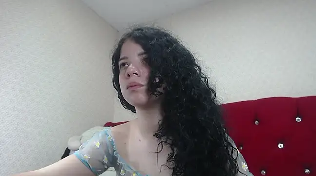 EmmaCowperr online show from February 11, 2025, 11:32 am