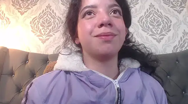 EmmaCowperr online show from February 26, 2025, 7:49 pm