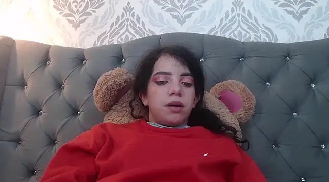 EmmaCowperr online show from March 4, 2025, 7:01 pm