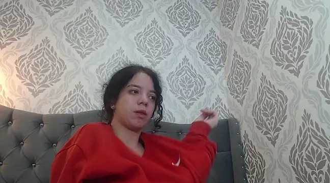 EmmaCowperr online show from March 14, 2025, 11:45 am