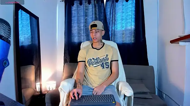 Josep Davies online show from January 19, 2025, 9:13 pm