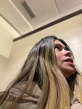 melanny10 online show from March 6, 2025, 1:24 pm