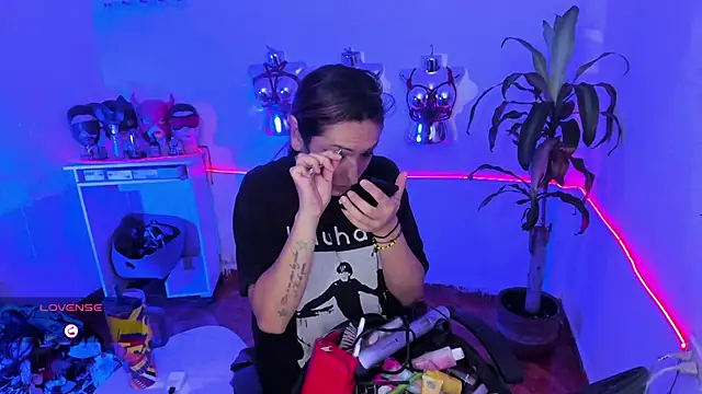 LucyStrike  online show from July 10, 2026, 1:54 am