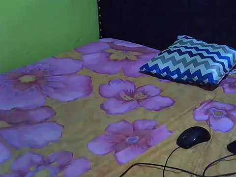 tasha-ashah online show from September 13, 2025, 5:57 pm