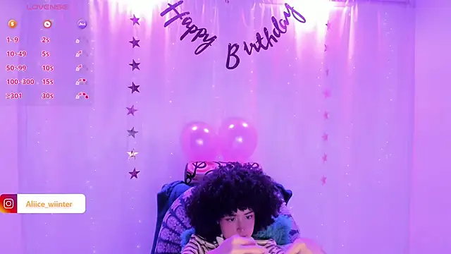 Snapshot of Alice_winter_ chatting on January 19, 2025, 9:23 pm Alice winter online show from January 19, 2025, 9:23 pm