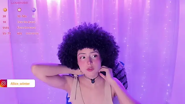 Snapshot of Alice_winter_ chatting on March 19, 2025, 7:27 pm Alice winter online show from March 19, 2025, 7:27 pm