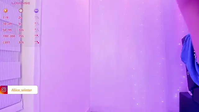 Snapshot of Alice_winter_ chatting on March 19, 2025, 10:31 pm Alice winter online show from March 19, 2025, 10:31 pm