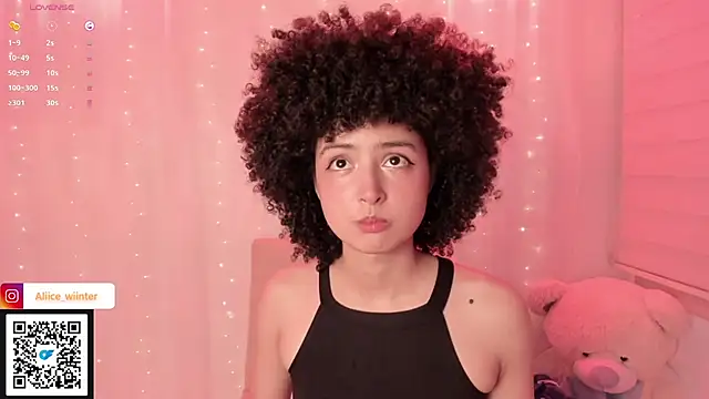 Snapshot of Alice_winter_ chatting on September 25, 2025, 6:11 pm Alice winter online show from September 25, 2025, 6:11 pm