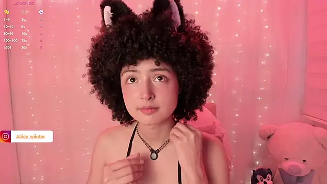 Snapshot of Alice_winter_ chatting on October 8, 2025, 6:16 pm Alice winter online show from October 8, 2025, 6:16 pm