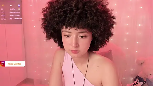 Snapshot of Alice_winter_ chatting on November 11, 2025, 6:08 pm Alice winter online show from November 11, 2025, 6:08 pm