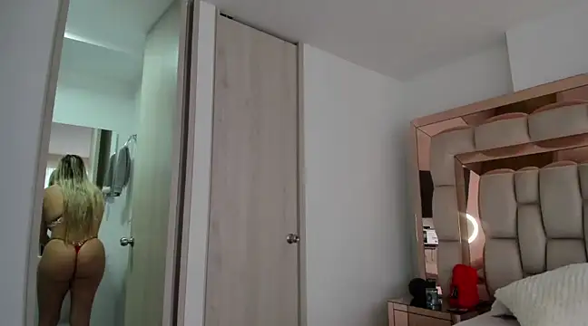 candy-sam28 online show from January 25, 2025, 4:46 pm