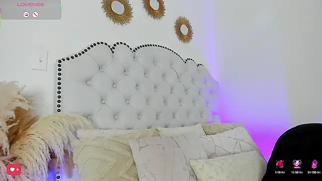 Ashleyjenner  online show from February 18, 2025, 1:10 am