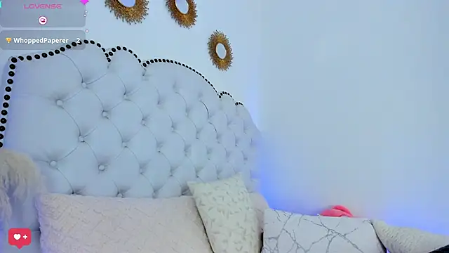 Ashleyjenner  online show from March 22, 2025, 4:24 am