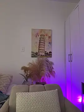 Ashleyjenner  online show from March 20, 2026, 1:27 pm